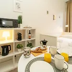 Comfortable&bright In Marghera Milano