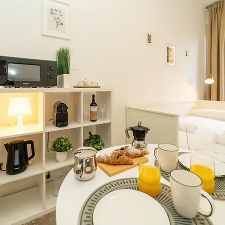 Comfortable And Bright In Marghera Milánó